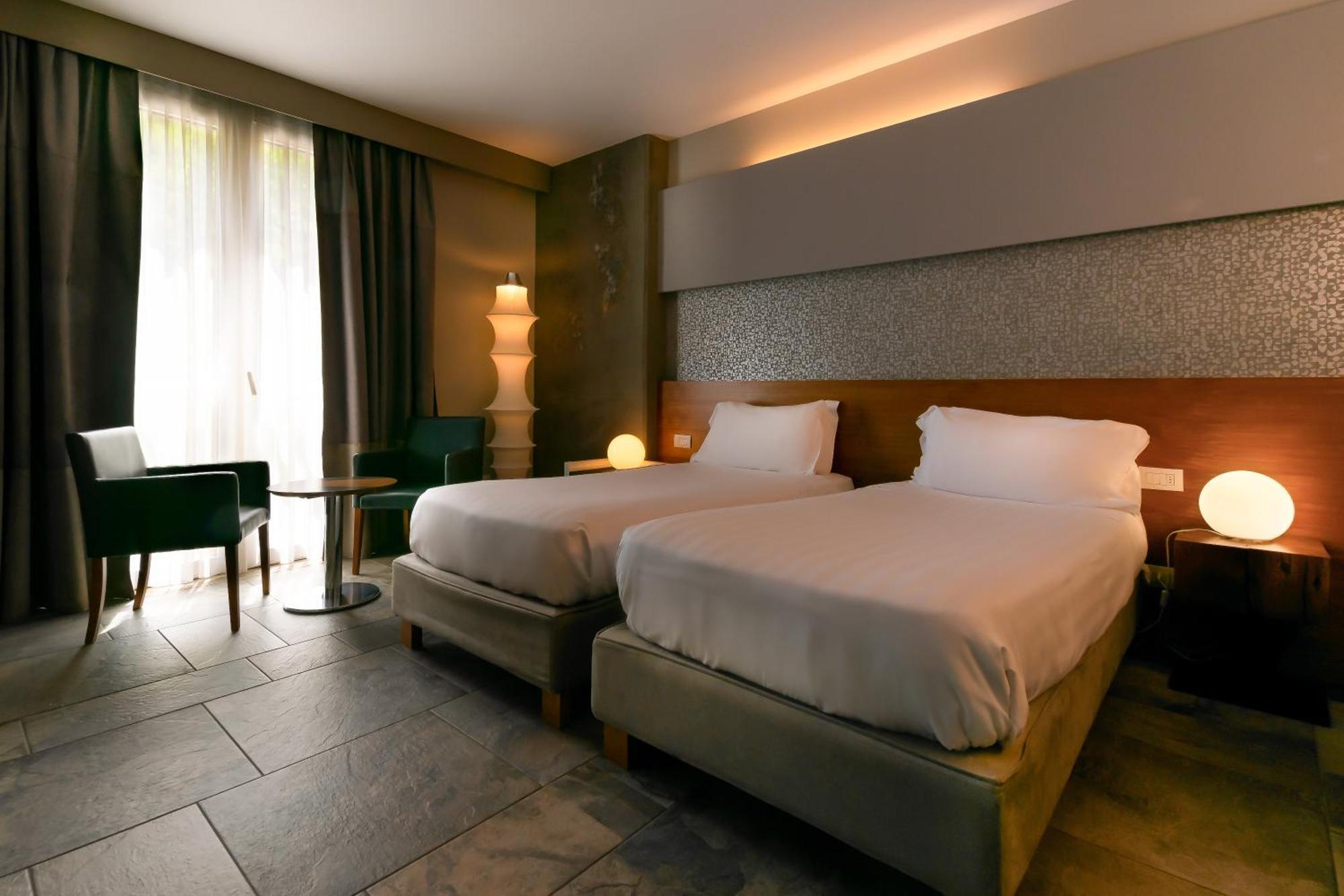 Admiral Park Hotel Zola Predosa Esterno foto