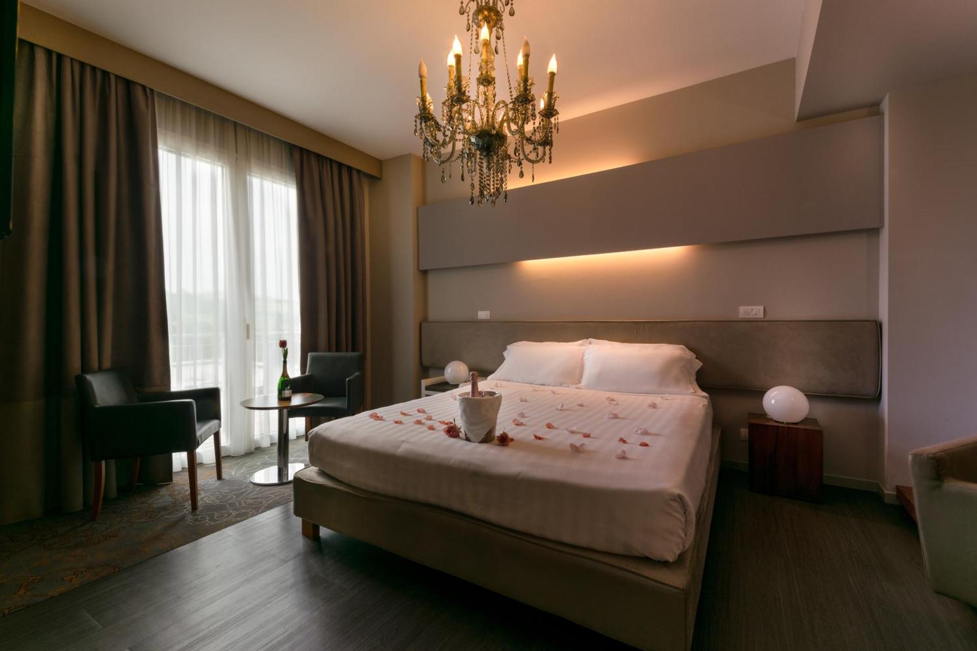 Admiral Park Hotel Zola Predosa Esterno foto
